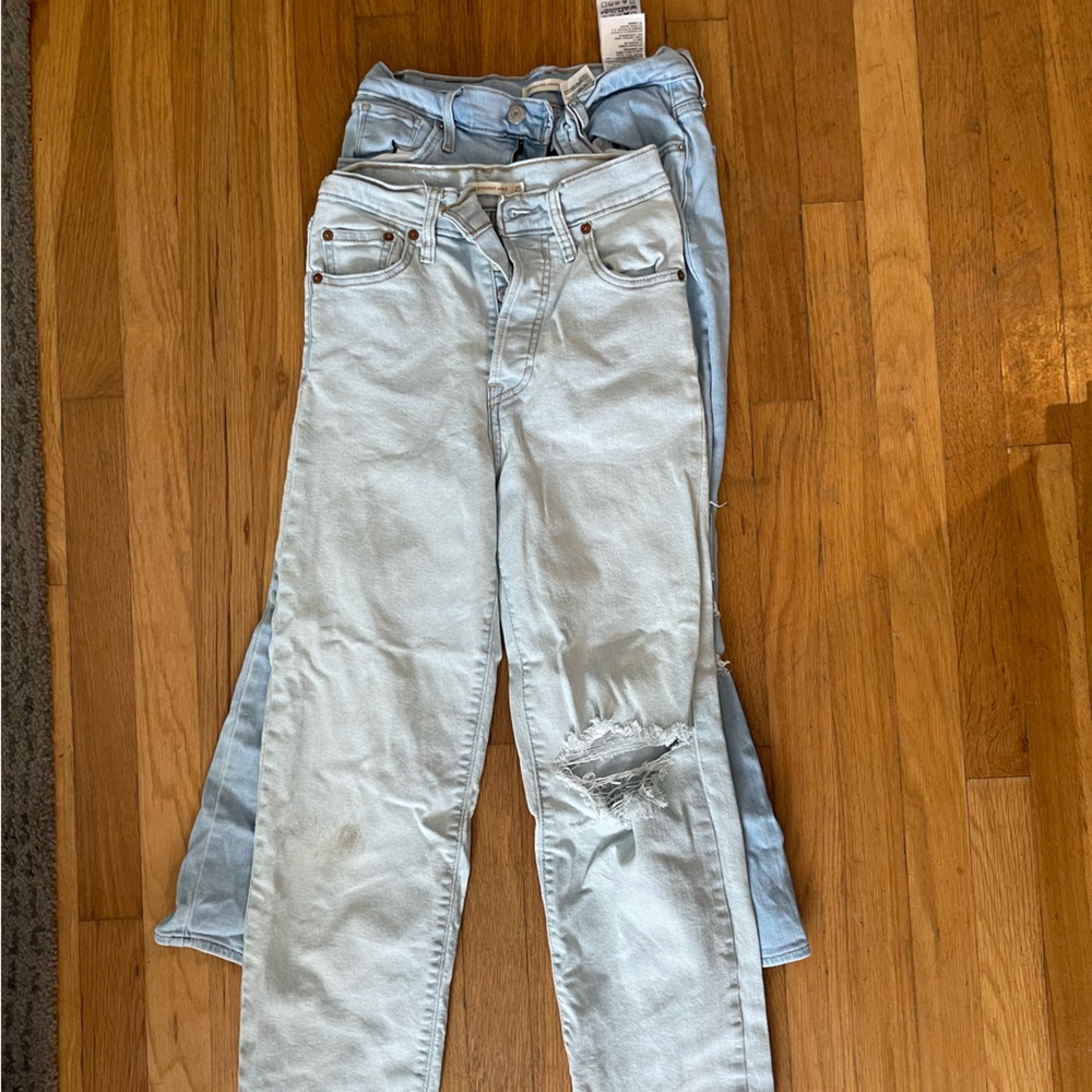Two pair Levi’s light ripped Jeans Straight Legs